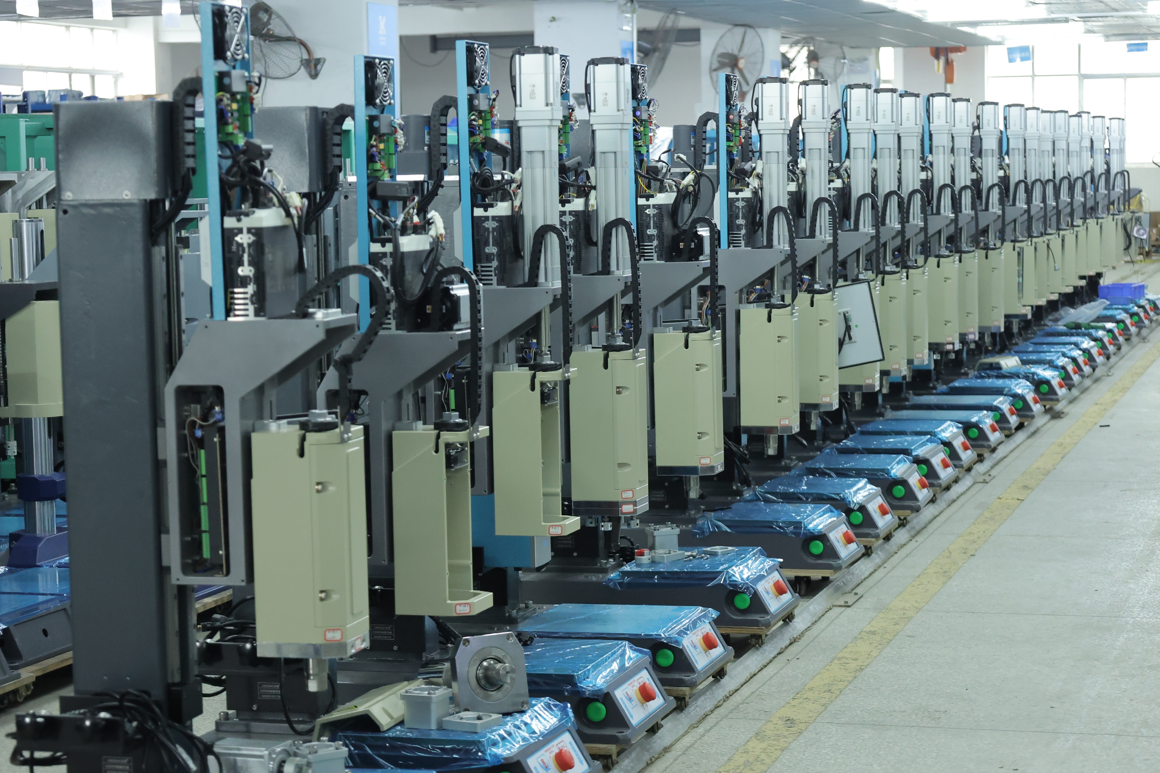 超聲波塑料焊接機(jī)：重塑未來制造，超越傳統(tǒng)工藝(圖1)